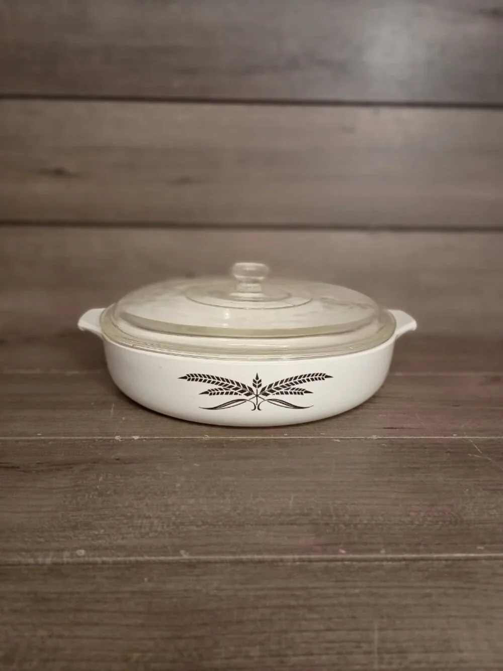 Vintage Anchor Hocking Black Wheat 1.5Qt 9